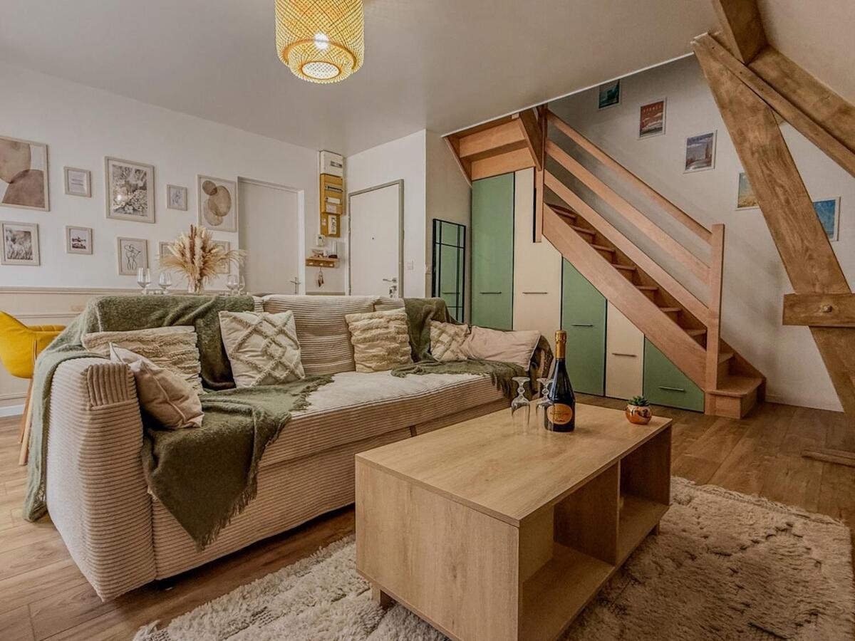 Beau Duplex Quartier Historique *