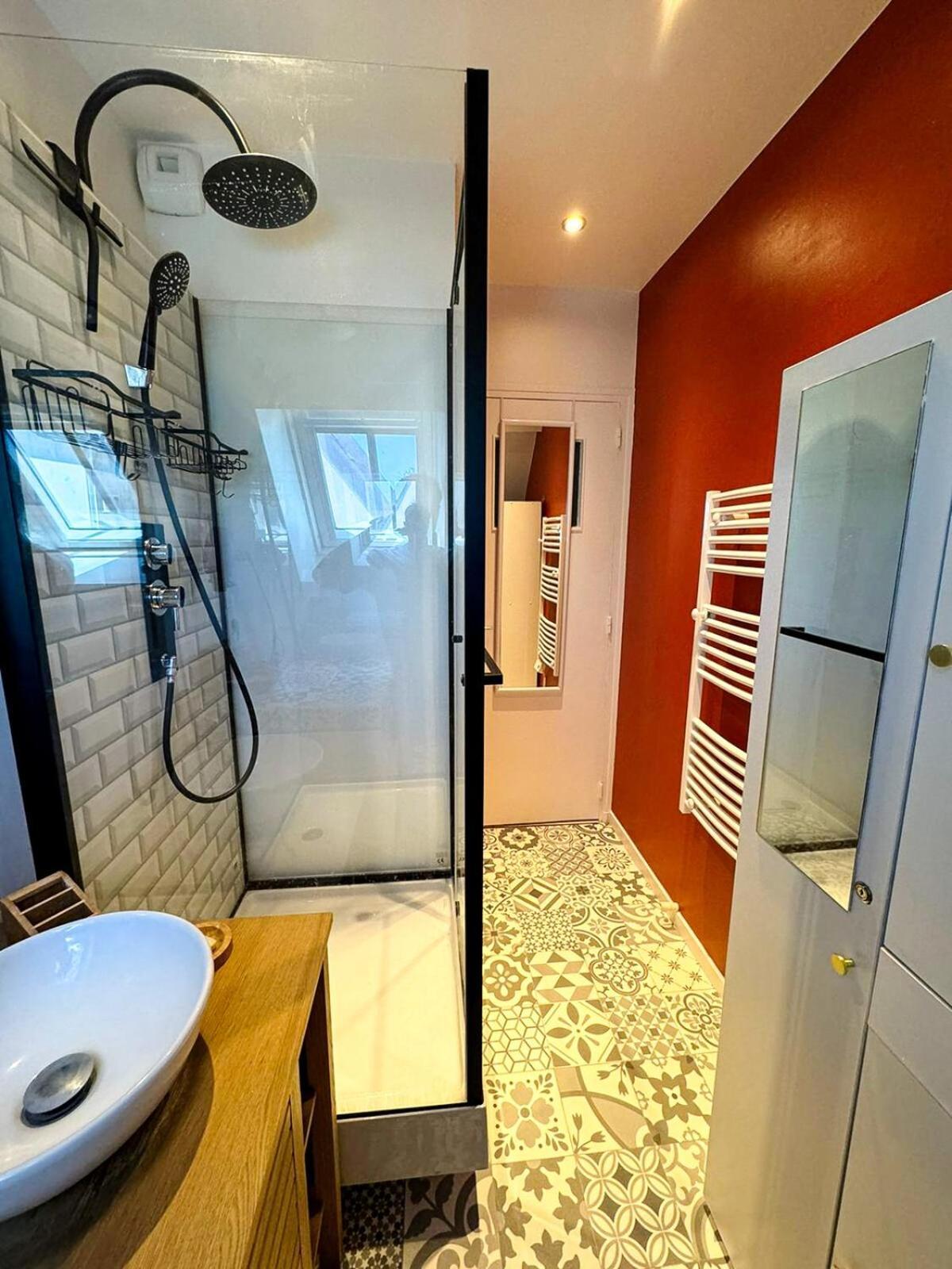 Beau Duplex Quartier Historique Appartement *